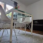 Stella Danica Catez ob Savi