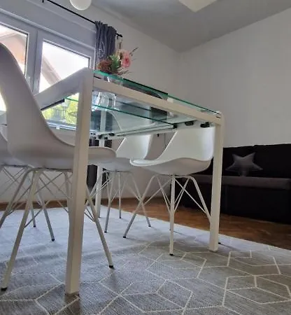 Stella Danica Catez ob Savi